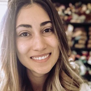 Meet your Posher, Kayla